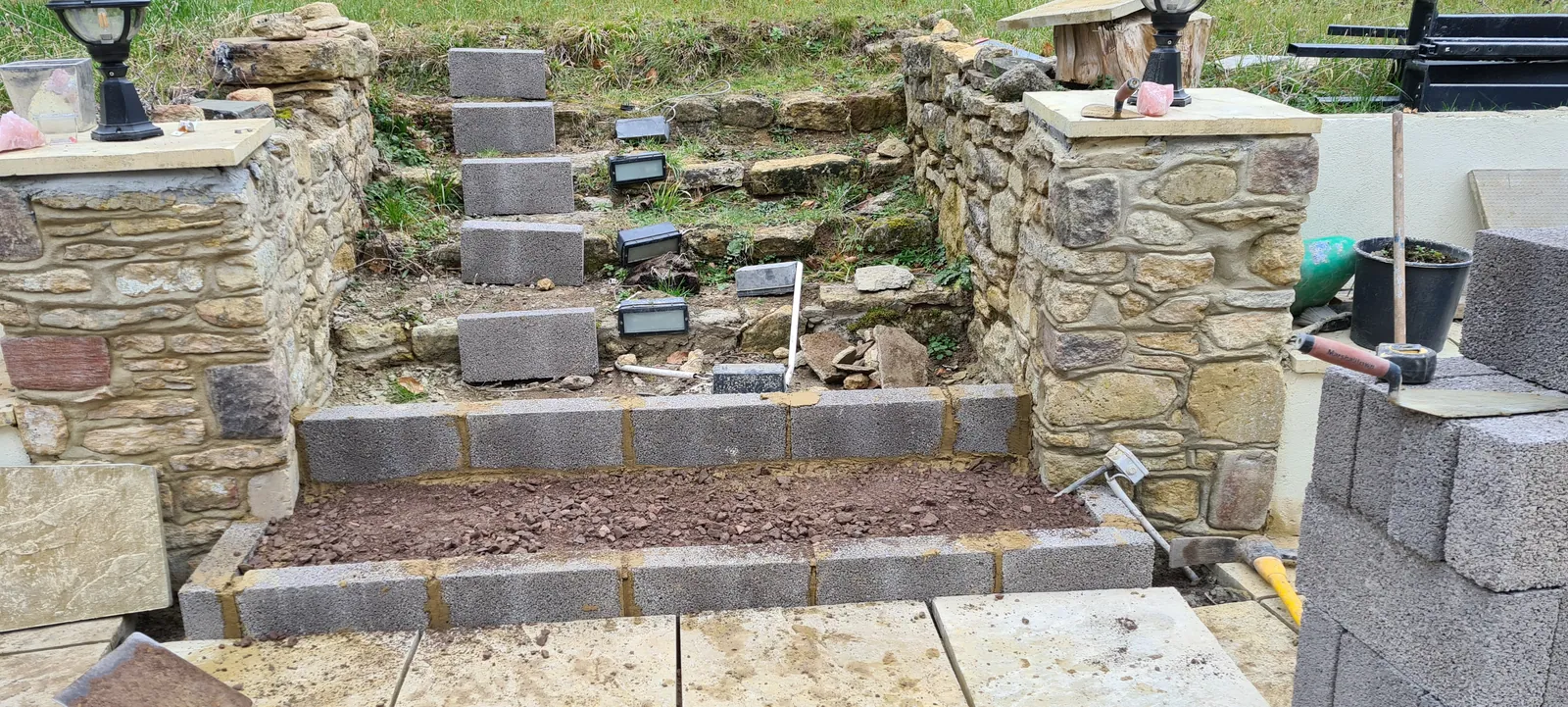 Sandstone Patio with Curved Steps – photo 7